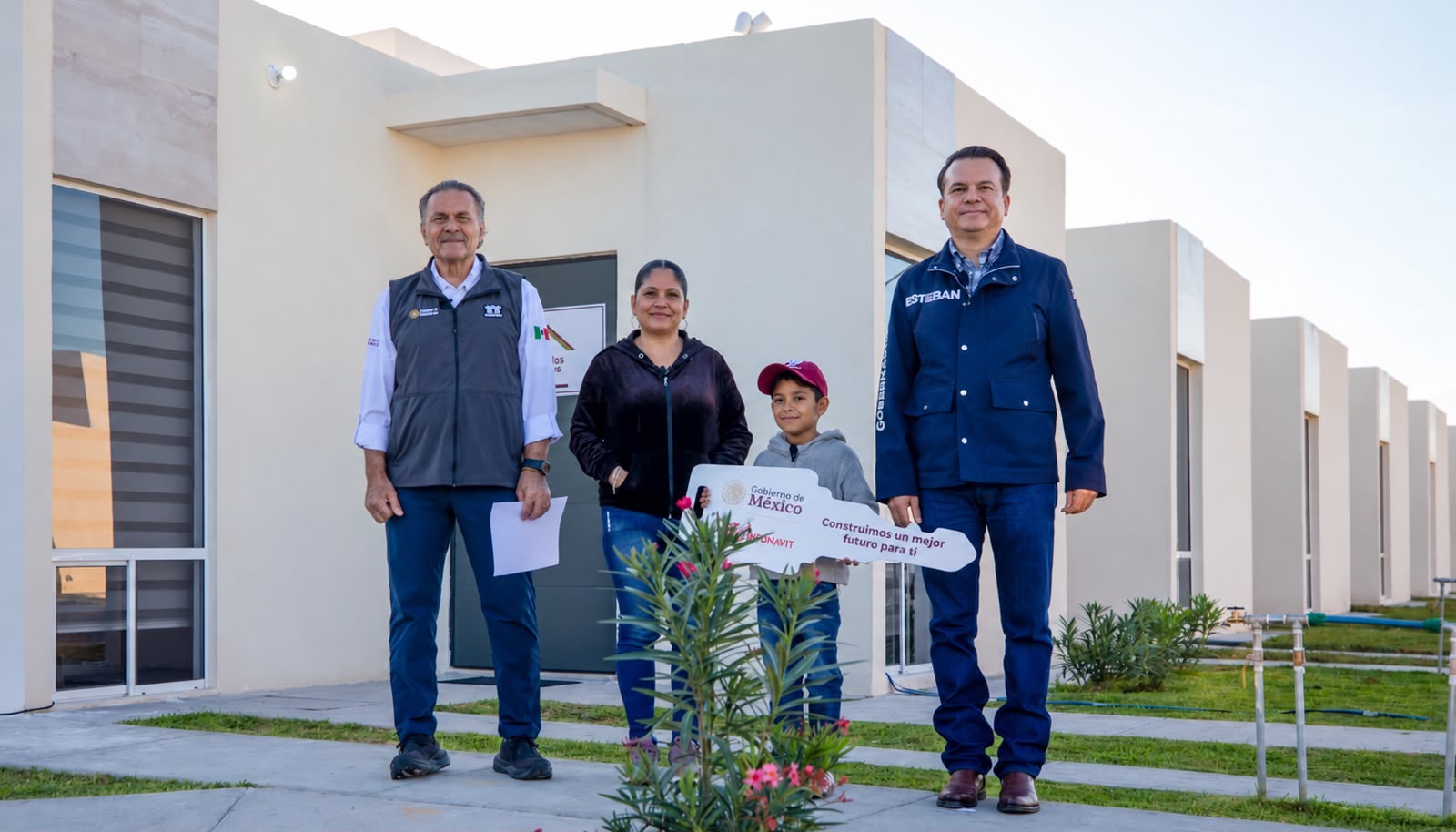 INFONAVIT ENTREGA VIVIENDAS DELBIENESTAR A DERECHOHABIENTES DE DURANGO